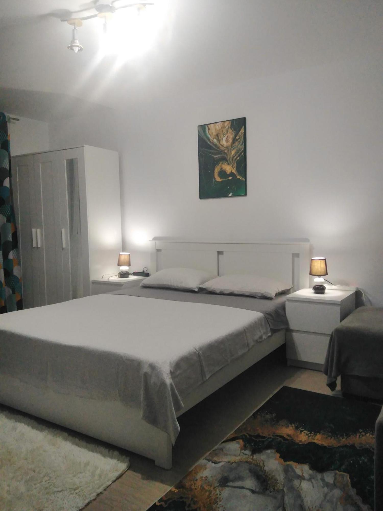 Apartmán Garsoniera Rebecca Tîrgu Ocna Exteriér fotografie