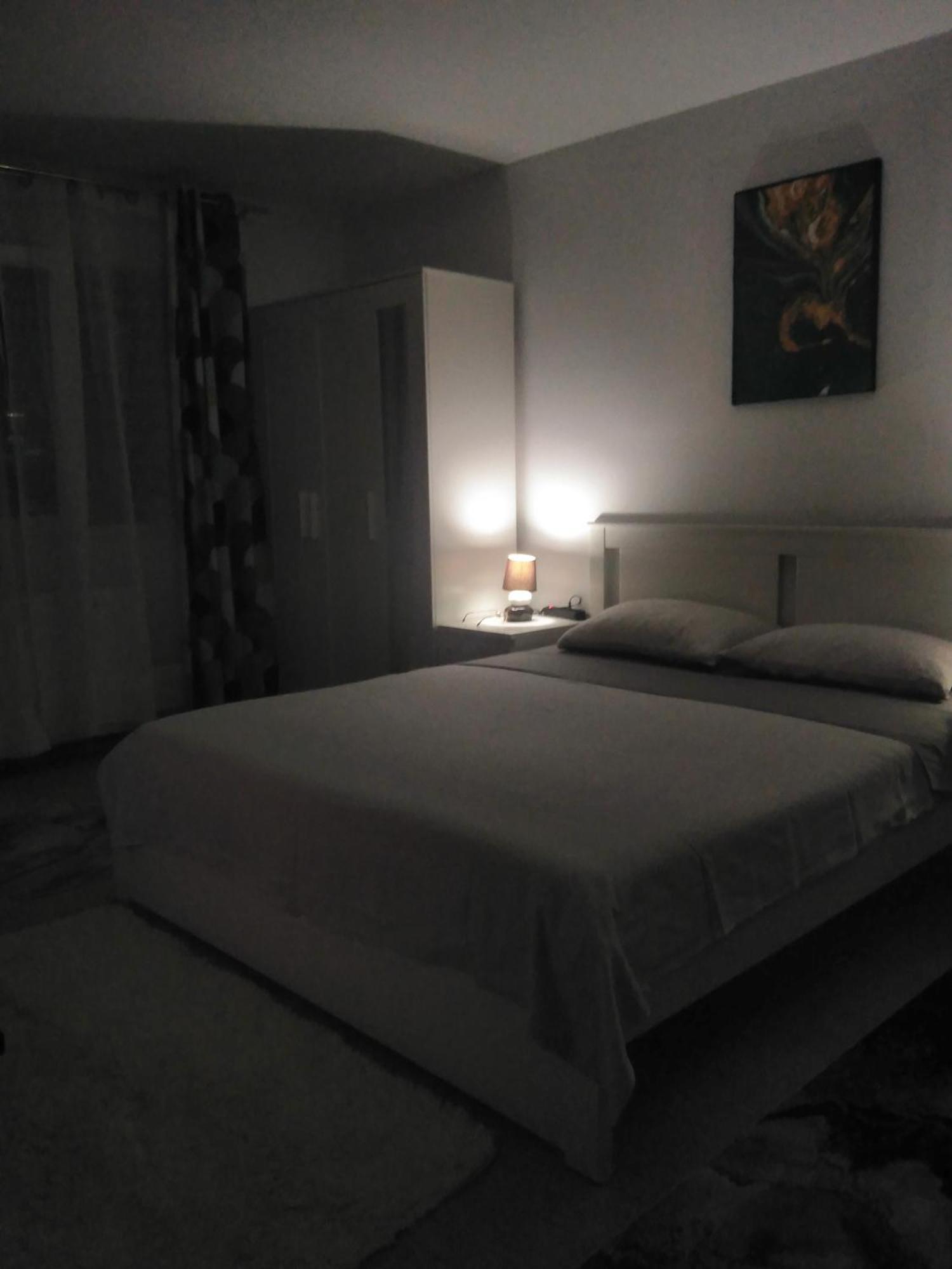 Apartmán Garsoniera Rebecca Tîrgu Ocna Exteriér fotografie