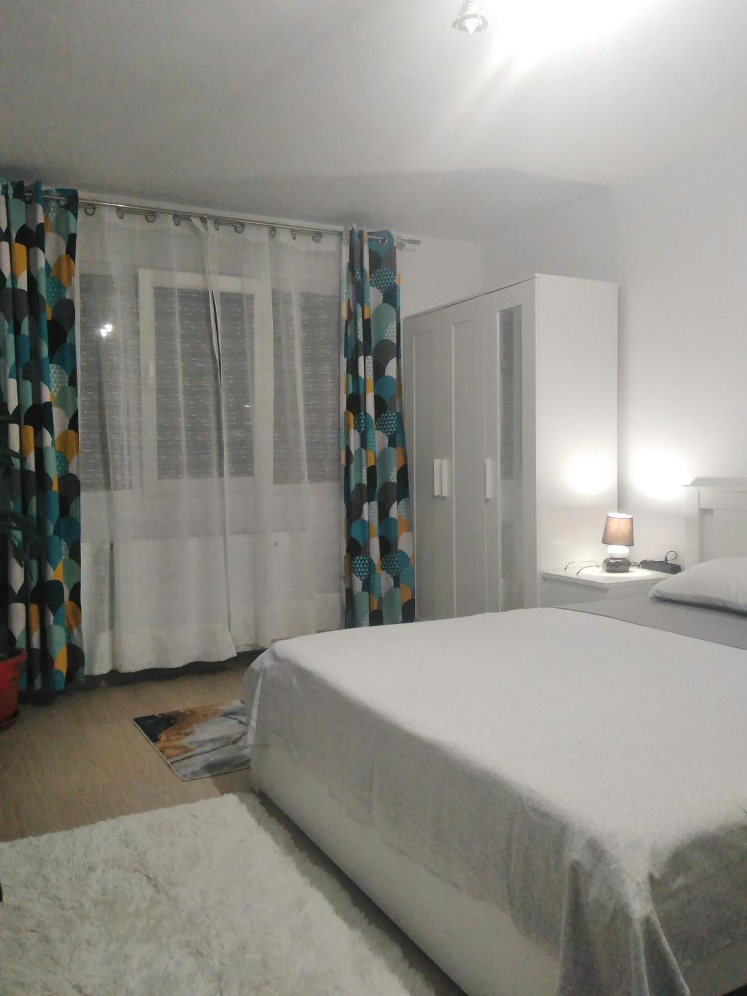Apartmán Garsoniera Rebecca Tîrgu Ocna Exteriér fotografie