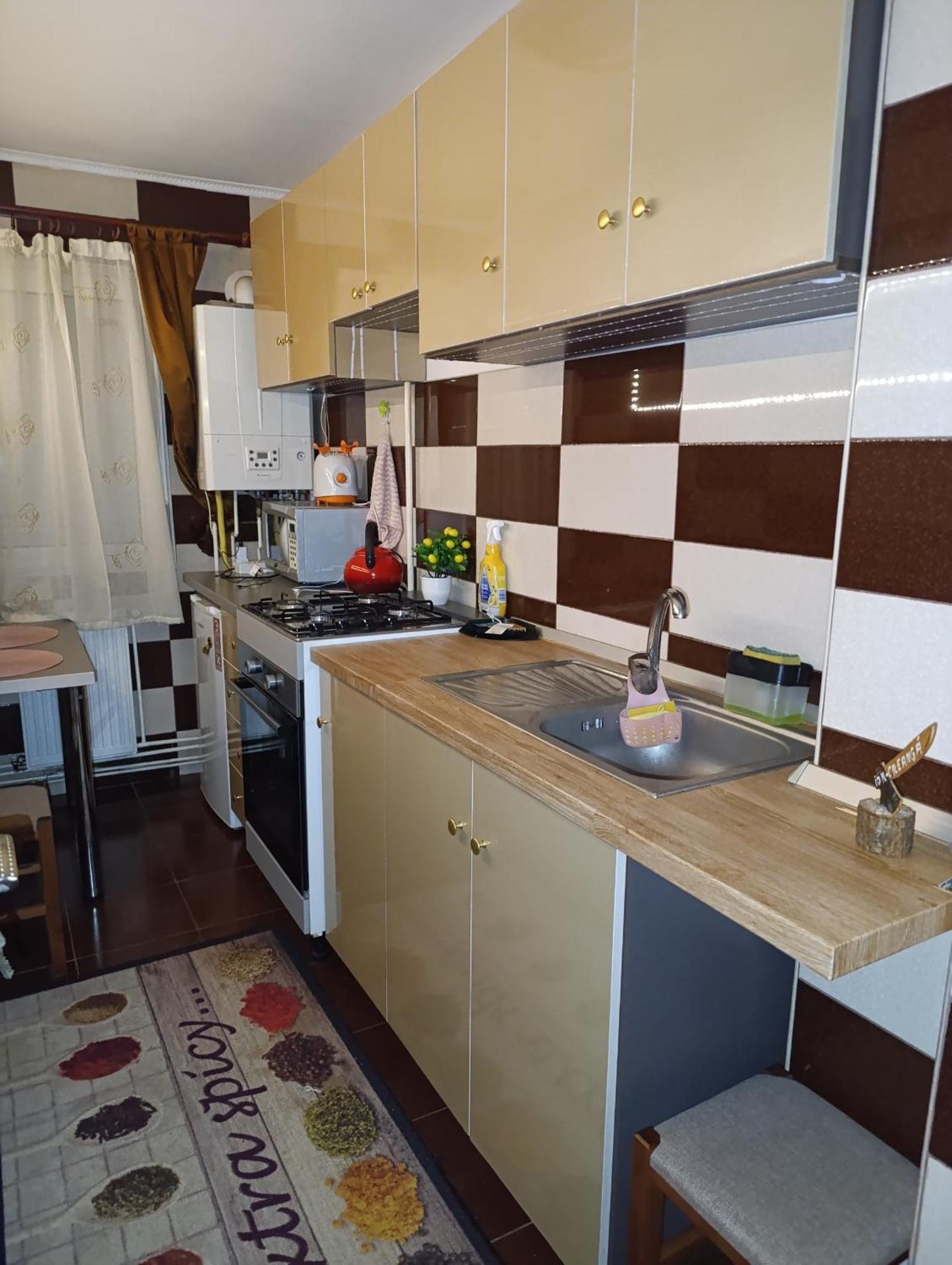 Apartmán Garsoniera Rebecca Tîrgu Ocna Exteriér fotografie